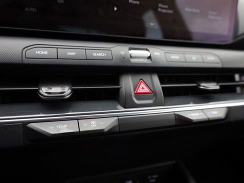 Certified 2025 Kia K4 EX image 27