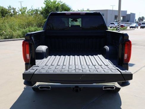 New 2026 GMC Sierra 1500 SLT image 27