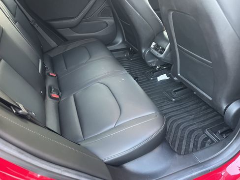 Used 2018 Tesla Model 3 Long Range image 10