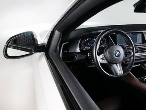 Used 2023 BMW X6 M50i w/ Executive Package image 17