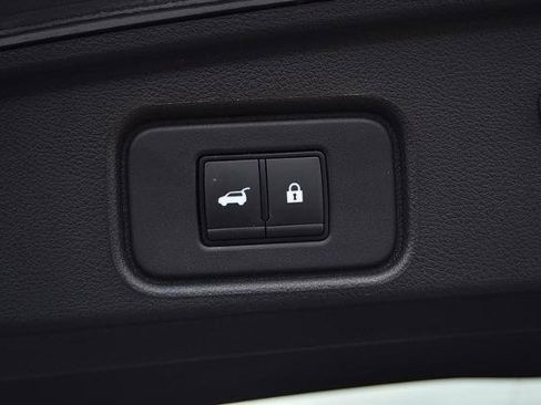 Certified 2023 Nissan Pathfinder SL image 30