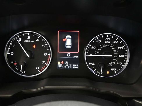 Used 2025 Subaru Forester Premium AWD/4WD image 13