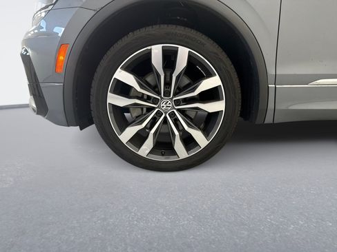 Used 2021 Volkswagen Tiguan SEL Premium R-Line AWD/4WD image 26