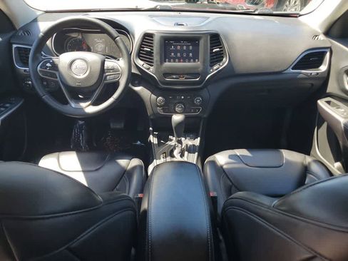 Used 2019 Jeep Cherokee Latitude Plus w/ Comfort/Convenience Group image 12