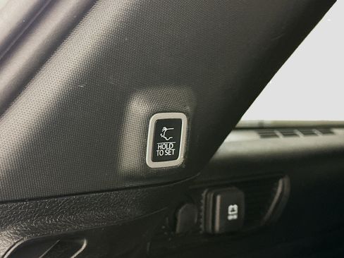 Used 2024 Jeep Grand Cherokee Altitude image 31