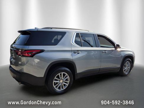 Certified 2023 Chevrolet Traverse LT FWD image 6