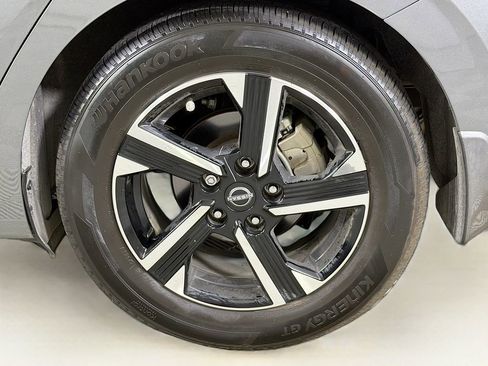 Used 2025 Nissan Sentra SV w/ All-Weather Package FWD image 29