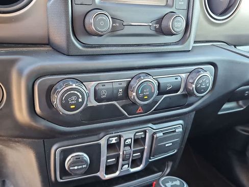 Used 2020 Jeep Wrangler Unlimited Sport S AWD/4WD image 22