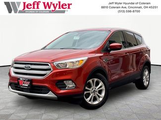 Used 2019 Ford Escape SE FWD video 1
