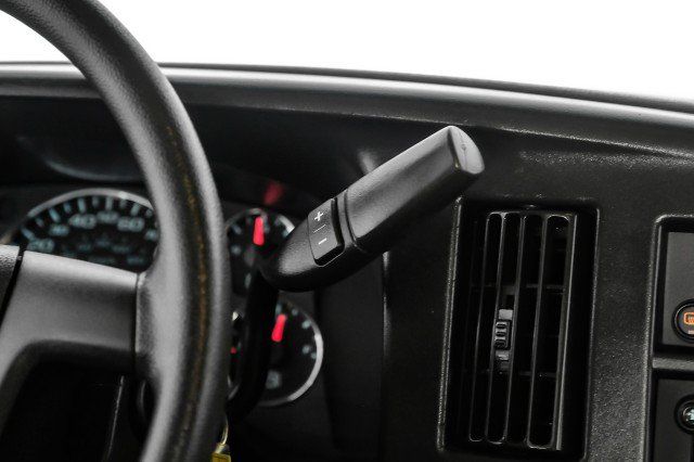 Used 2023 Chevrolet Express 2500 RWD image 15