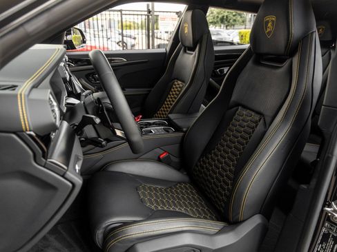 Used 2024 Lamborghini Urus S AWD/4WD image 23