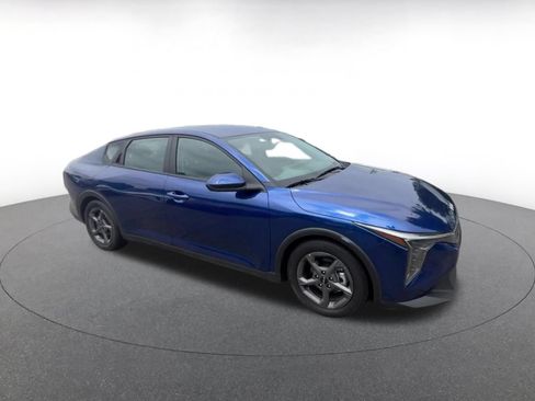 Used 2025 Kia K4 FWD image 2