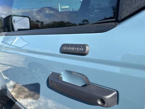 Used 2021 Ford Bronco Black Diamond w/ Sasquatch Package image 6