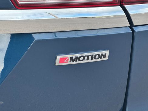 Used 2021 Volkswagen Atlas S image 32