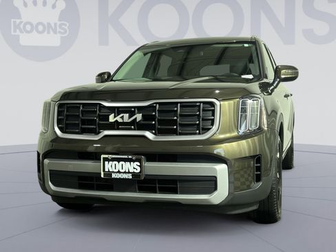 Used 2023 Kia Telluride S w/ S Sunroof Package AWD/4WD image 1