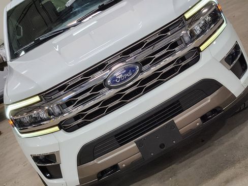 Used 2022 Ford Expedition Max King Ranch image 19