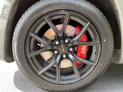 Used 2021 Jeep Grand Cherokee SRT AWD/4WD image 42