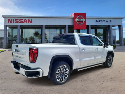 Used 2023 GMC Sierra 1500 Denali Ultimate AWD/4WD image 4