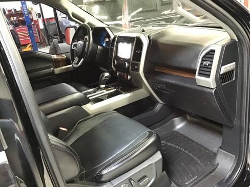 Used 2017 Ford F150 Lariat w/ Equipment Group 502A Luxury AWD/4WD image 25