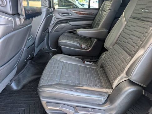 Used 2022 Cadillac Escalade ESV Sport Platinum AWD/4WD image 27