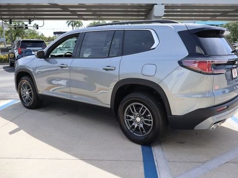 New 2026 GMC Acadia Elevation FWD image 5