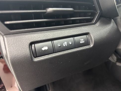 Used 2025 Nissan Altima 2.5 SV image 11