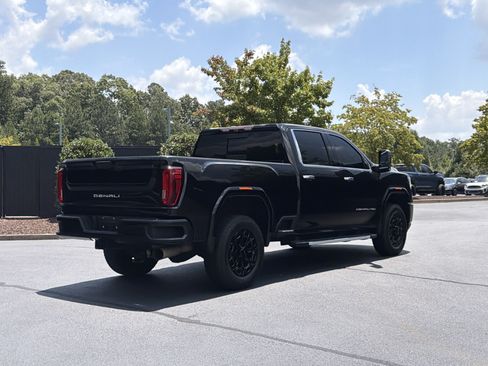 Used 2020 GMC Sierra 3500 Denali w/ Denali Ultimate Package AWD/4WD image 3