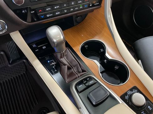 Used 2019 Lexus RX 350 AWD w/ Navigation Package image 34