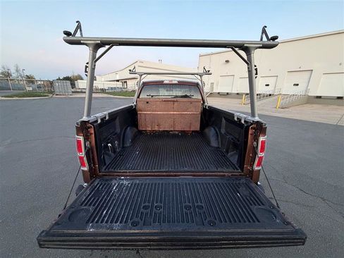 Used 2011 Ford F150 XLT w/ XLT Chrome Pkg image 19