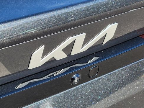 Used 2025 Kia K4 LXS image 24