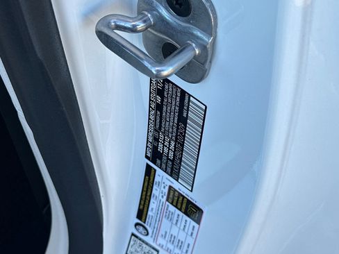 New 2026 Mercedes-Benz CLE 300 4MATIC Coupe image 18