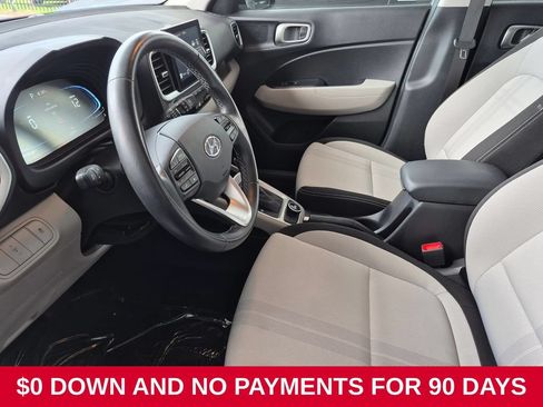 Used 2025 Hyundai Venue SEL FWD image 24