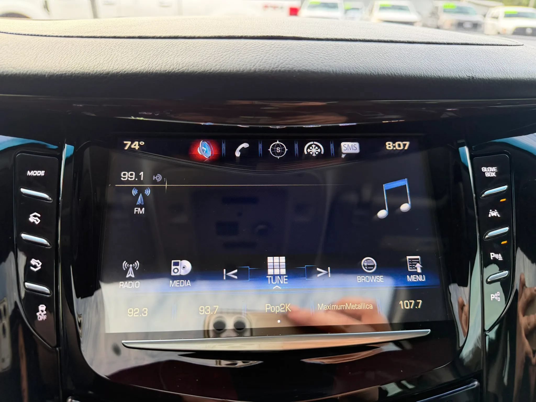 Used 2019 Cadillac Escalade Luxury AWD/4WD image 25