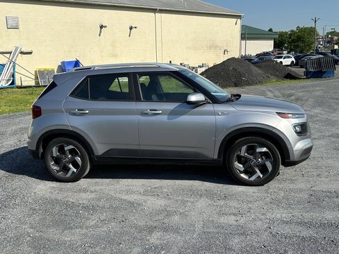 Certified 2023 Hyundai Venue SEL w/ Cargo Package FWD image 9