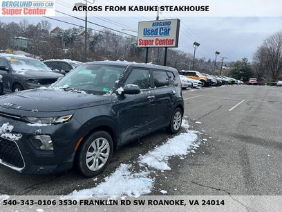 Used 2022 Kia Soul LX