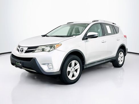 Used 2014 Toyota RAV4 XLE AWD/4WD image 3