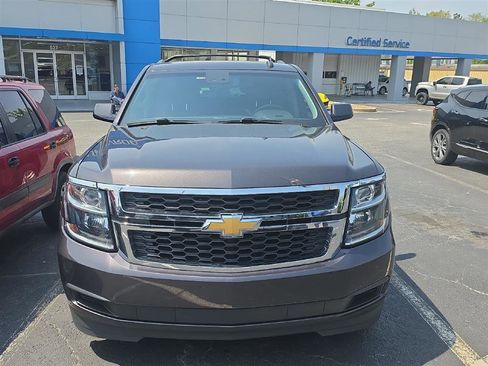 Used 2018 Chevrolet Tahoe LT image 16