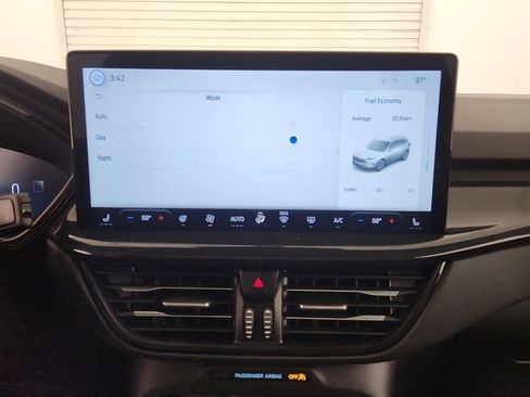 Used 2023 Ford Escape ST-Line Select w/ Tech Pack #2 image 18