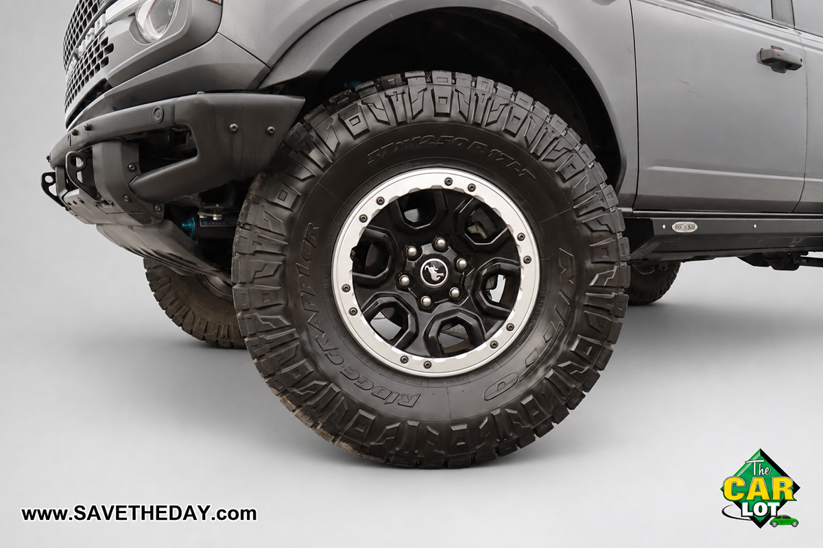 Used 2021 Ford Bronco Badlands AWD/4WD image 3