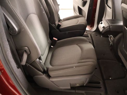 Used 2016 Chevrolet Traverse LT w/ Traveler's Package FWD image 15