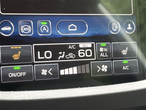 Used 2026 Subaru Forester Premium AWD/4WD image 23