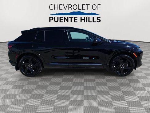 Used 2024 Chevrolet Equinox EV RS FWD image 9