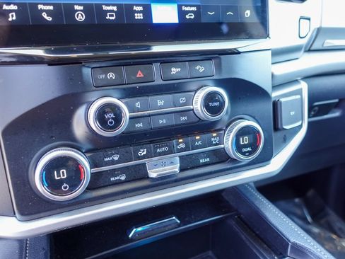 Used 2024 Ford Expedition Max XLT AWD/4WD image 19