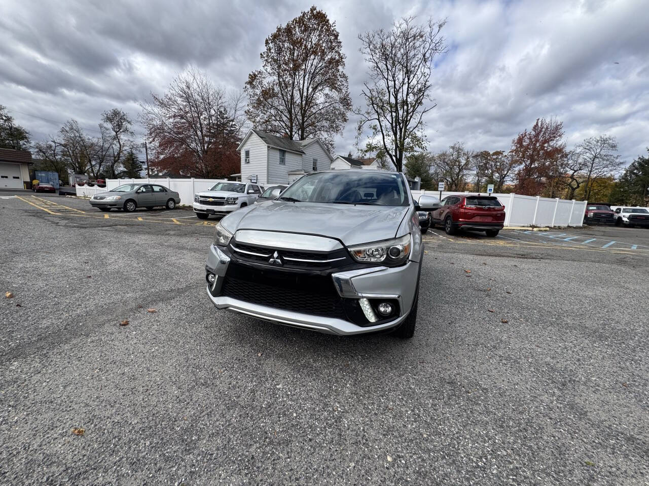 Used 2019 Mitsubishi Outlander Sport SE FWD image 2