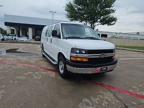 Used 2025 Chevrolet Express 2500 w/ Driver Convenience Package RWD image 2