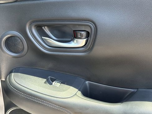 Certified 2026 Honda HR-V EX-L image 23