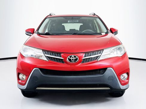 Used 2015 Toyota RAV4 XLE FWD image 2