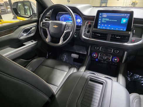 Used 2023 Chevrolet Tahoe Premier AWD/4WD image 21