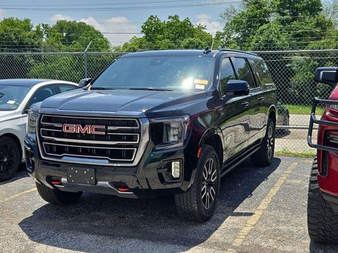 Certified 2023 GMC Yukon XL AT4 AWD/4WD image 4