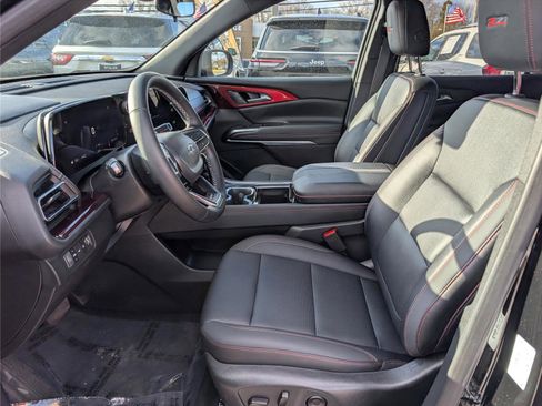 Used 2025 Chevrolet Traverse Z71 w/ Driver Confidence Package image 19